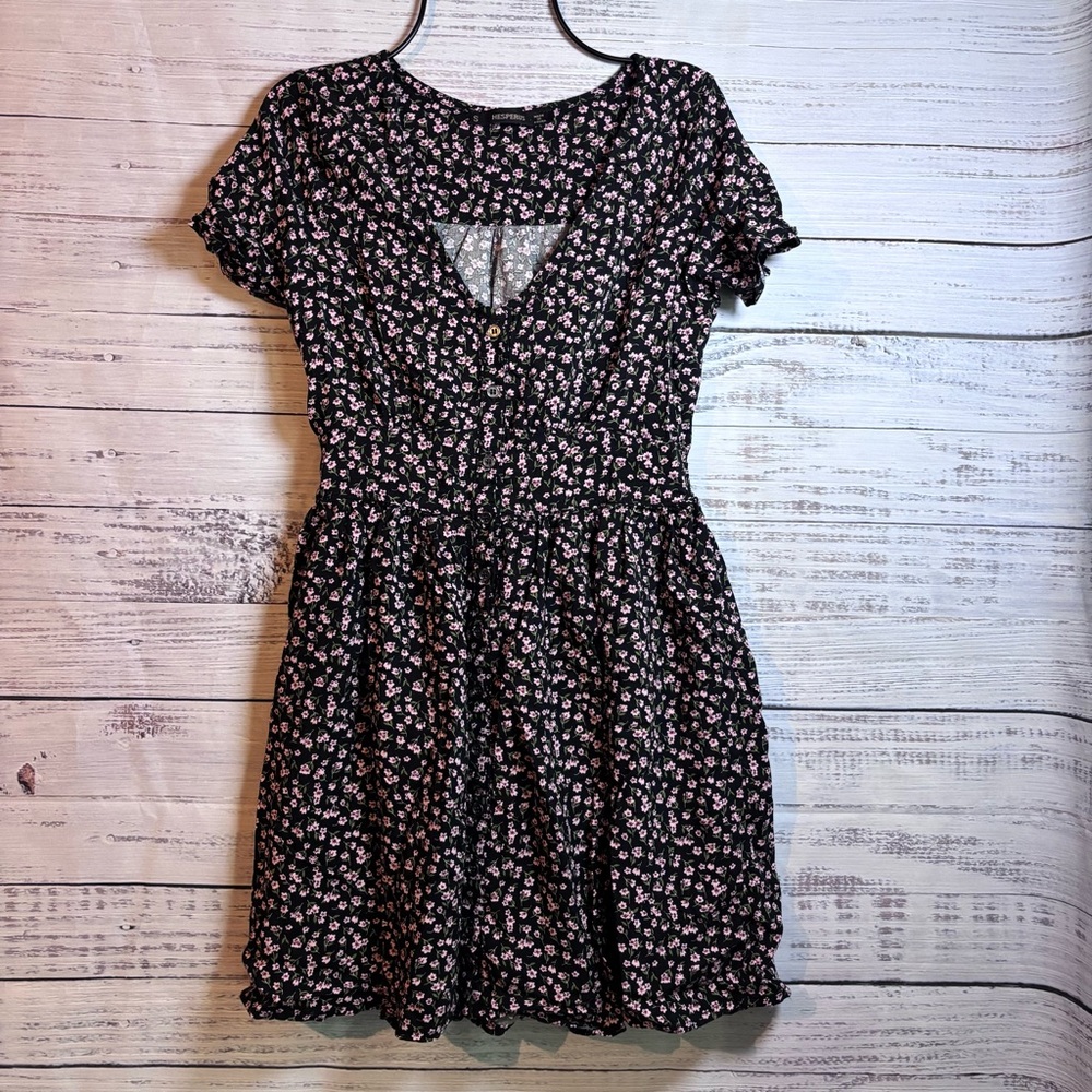 Elegant Black and White Floral Mini Dress
